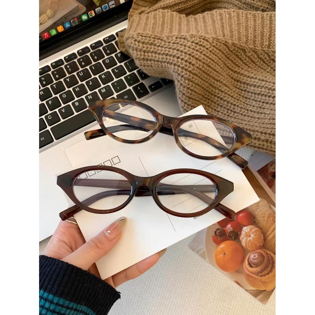 Armação de Óculos Retrô Feminino com Lentes Sem Grau, Modelo Gatinho Oval, Armação Leve e Moderna para Troca de Modelo