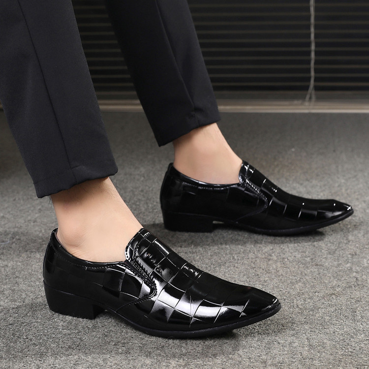 Sapatos masculinos britânicos outono sapatos casuais masculinos de couro brilhante estilista de cabelo sapatos da moda s