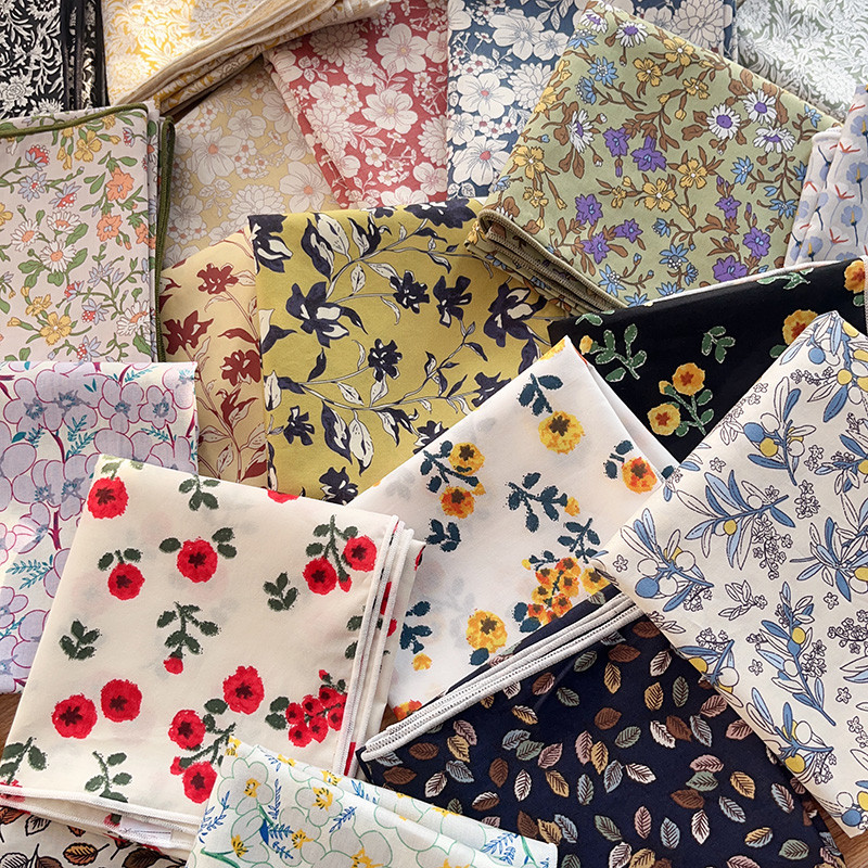 Primavera verão literário pequeno fresco Retro All-Match pequeno lenço quadrado lenço fino Floral lenço bandana pequena 