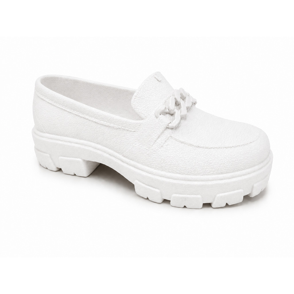 Mocassim Feminino Plataforma Tratorada Casual com Corrente Decorativa Confortável e Elegante