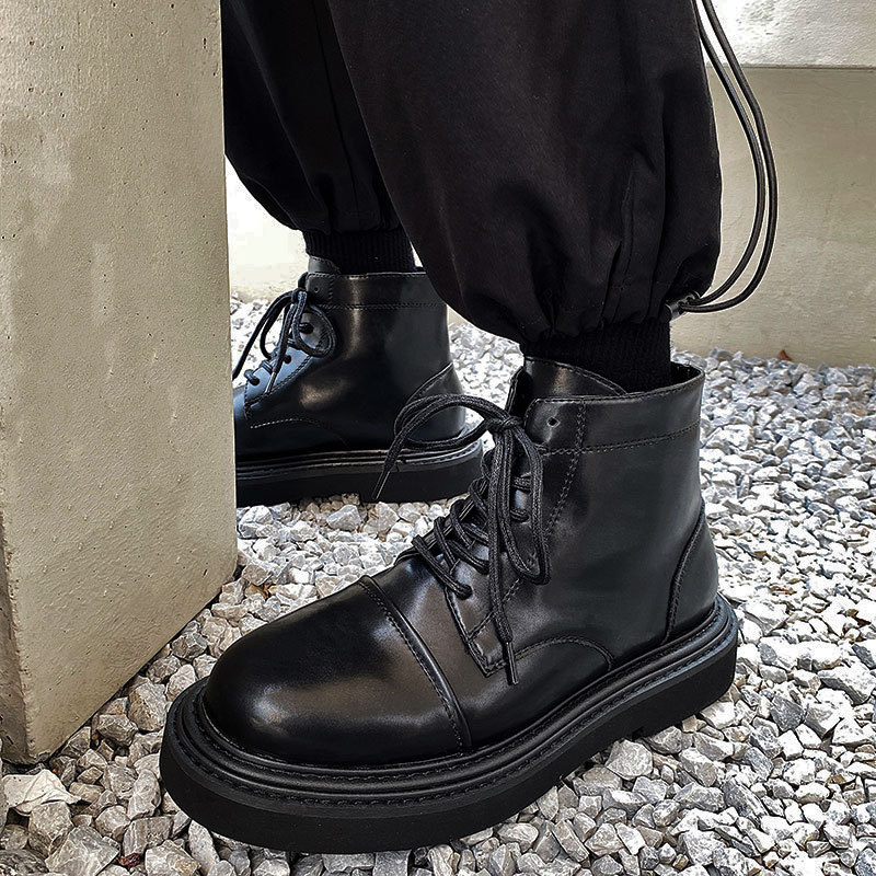 Botas Martin de sola grossa masculina Retro versão coreana na moda macacão botas casuais botas curtas sapatos de couro d