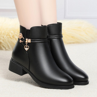 Botas curtas de couro genuíno mulheres inverno salto médio decoração de Metal forro de lã quente mãe botas de couro dedo