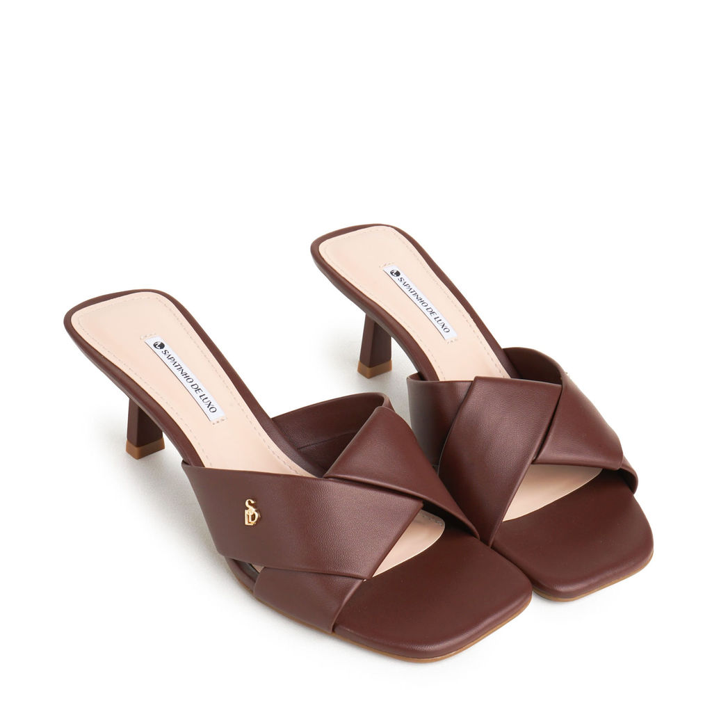 Tamanco Umber Salto Médio Fino com Tiras Largas Cruzadas 9060.71_1 em Oferta na Shopee