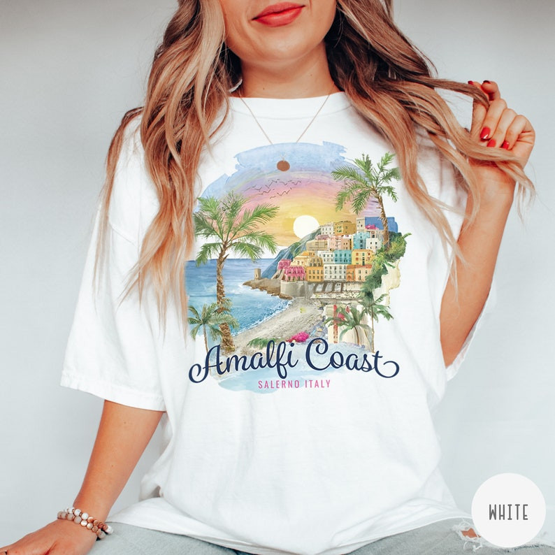 Camiseta Feminina Estampa Paisagem Tropical Arara e Palmeiras Confortável Linda Estilosa Moda Feminina Casual