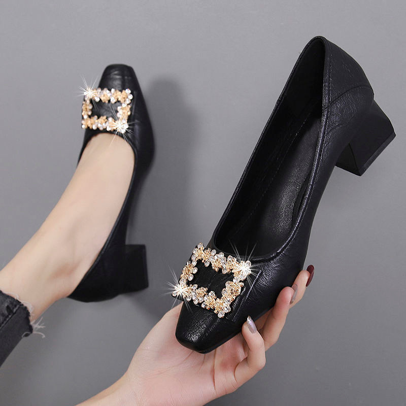 Vendas diretas da fábrica sapatos de salto grosso de couro macio feminino 2023 primavera novo estilo All-Match strass de
