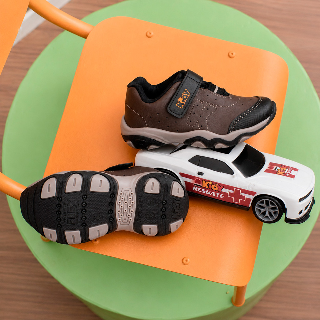 Tênis Infantil Menino Kidy Play Respitec Marrom Preto Confortável Anatômico Brinquedo Carrinho