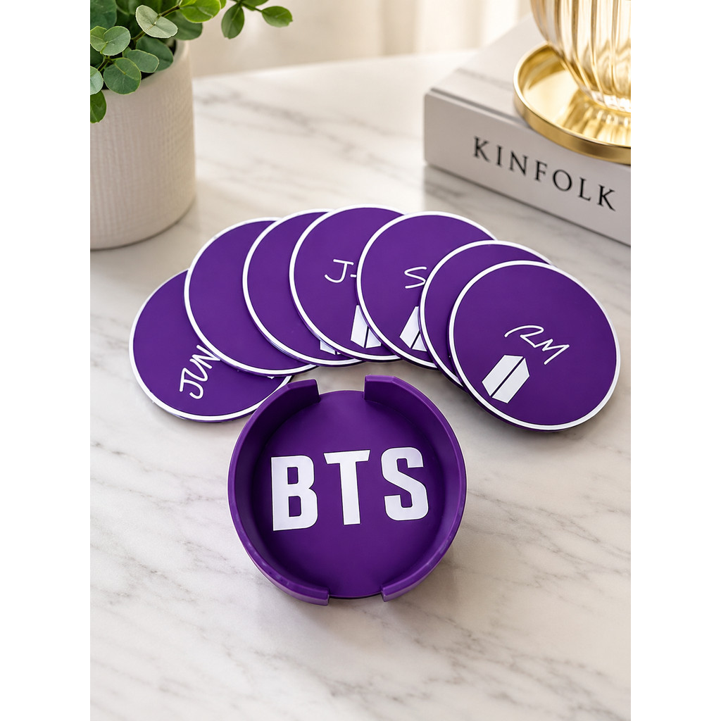 Kit Porta-Copos BTS — 7 Membros + Suporte