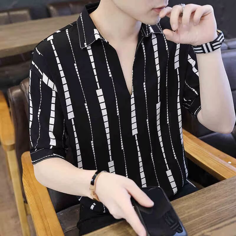 Camisa POLO masculina de manga curta verão com decote em V versão coreana na moda meia manga camiseta meia manga camisa 