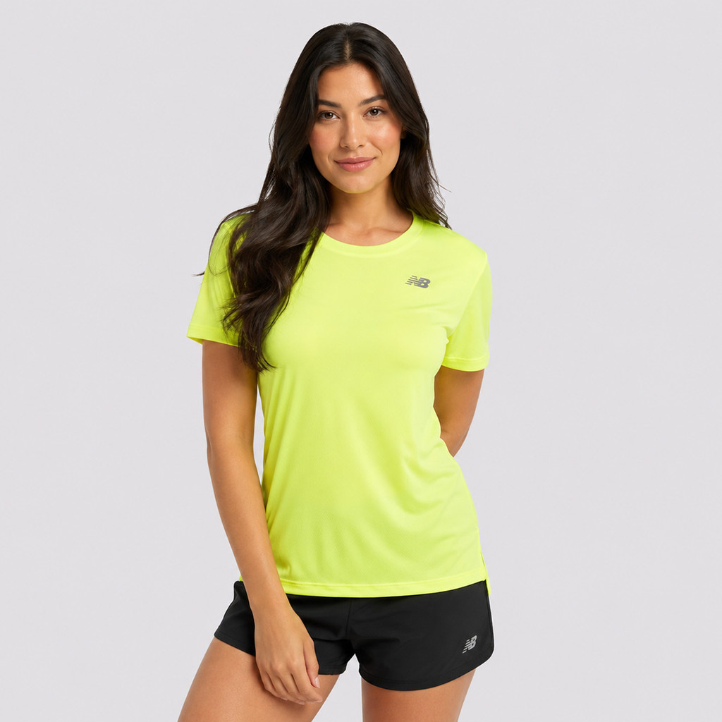 Camiseta New Balance Sport Essentials Logo Feminina Verde
