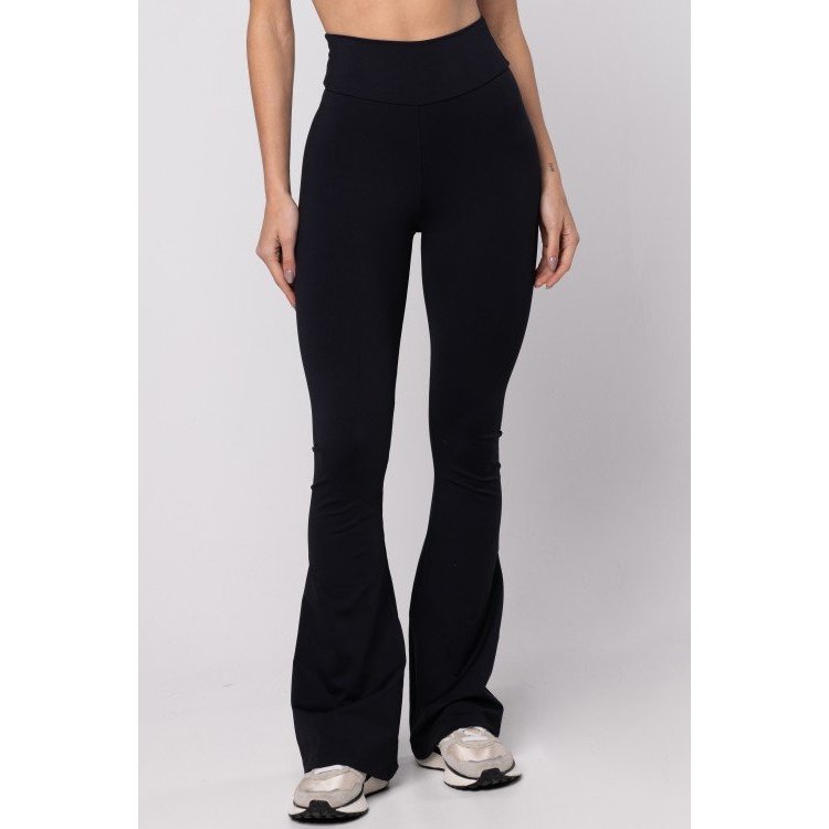Calça Flare em Poliamida Puresense Preto