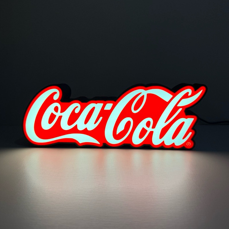 Luminária Decorativa Coca-Cola Retrô LED – Decoração Premium para Bar, Área Gourmet e Cervejeira com Fonte Bivolt