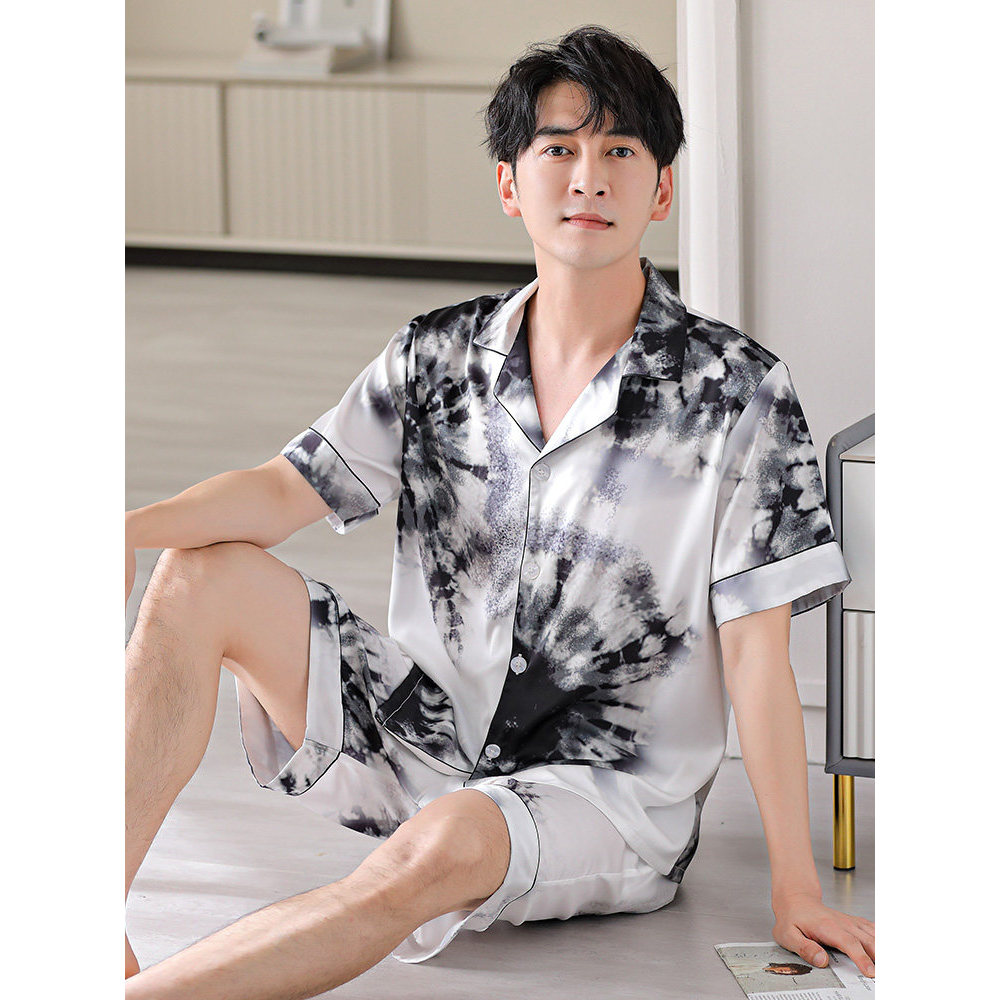 Pijamas masculinos verão gelo seda de manga curta estilo fino verão masculino seda estilo verão pode usar fora Homewear 