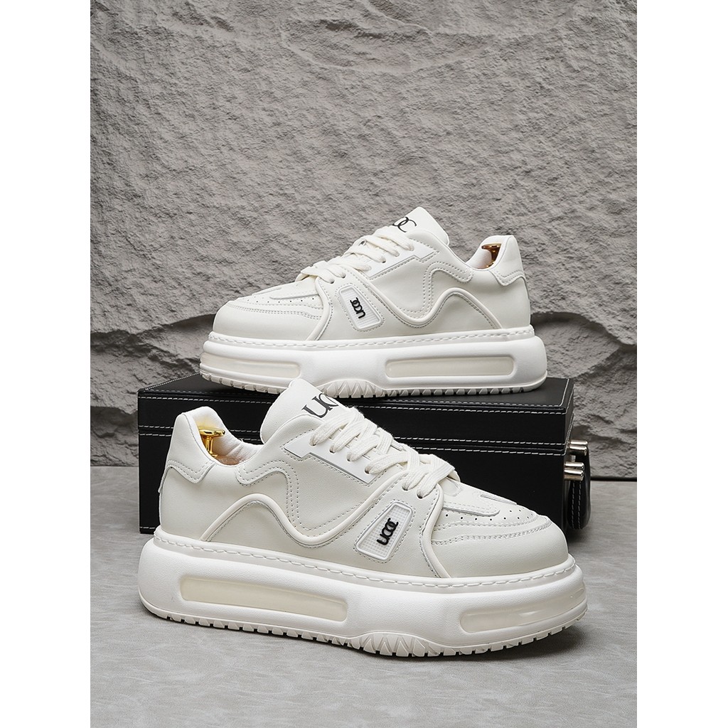 Tênis masculino 2026 novo estilo primavera respirável sapatos brancos masculinos na moda sapatos de sola grossa sapatos