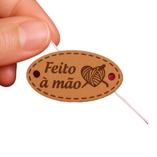 Promo 50 Etiquetas Couro Oval Feito À Mão Gravado a laser 3x1,5cm em Oferta na Shopee