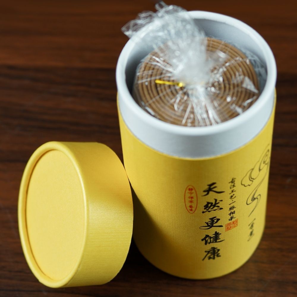 Um conjunto completo de fragrância de ignição interna, mesa de chá de caqui ligeiramente falha, gardênia, crianças, puri