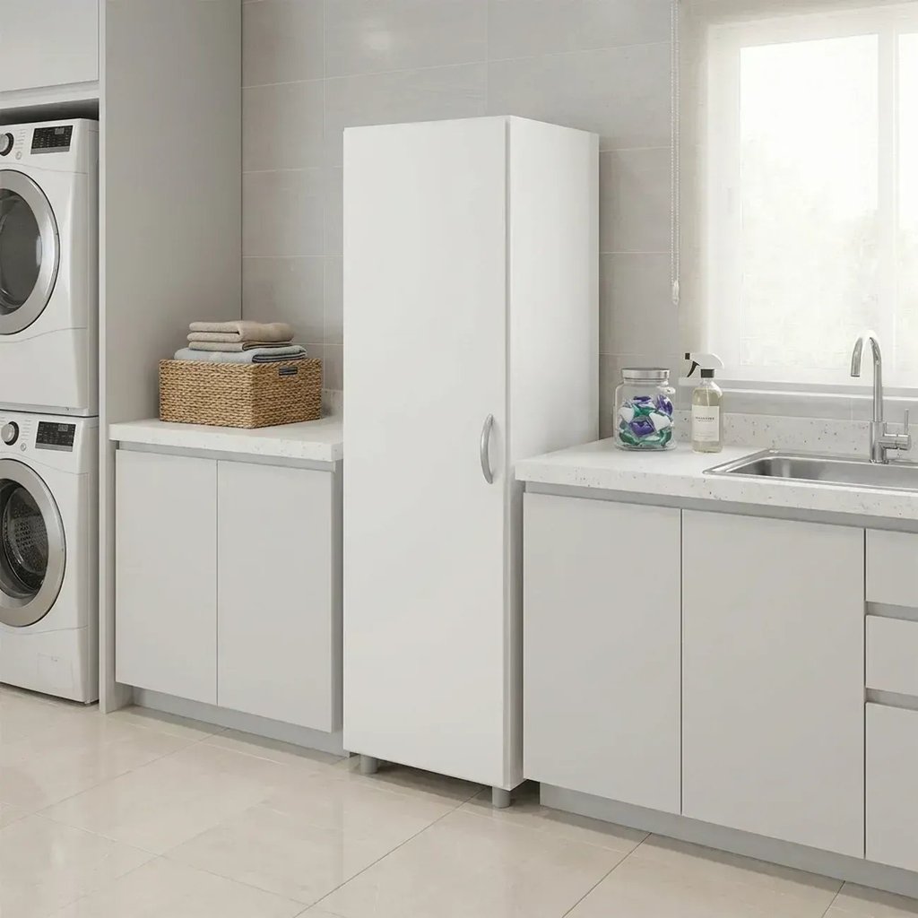 Armário Multiuso 1 Porta com Suporte para Vassouras AR202 Branco