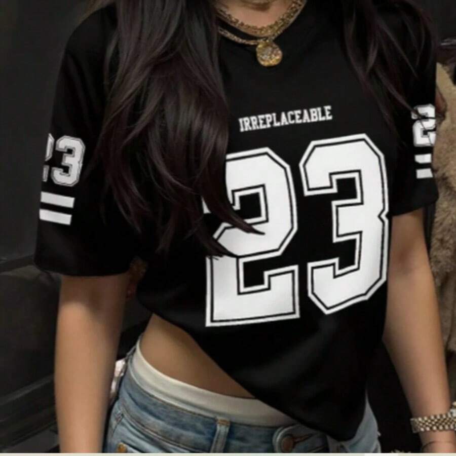 Camiseta Oversized Feminina Larga Solta Estilosa Escola Carnaval  Moda Y2K Streetwear Tumblr Fashion