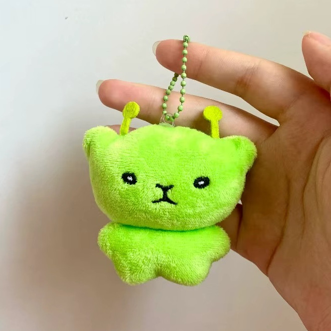 Chaveiro Gatinho Alienígena Verde Meme Gato ET de Pelúcia Presente