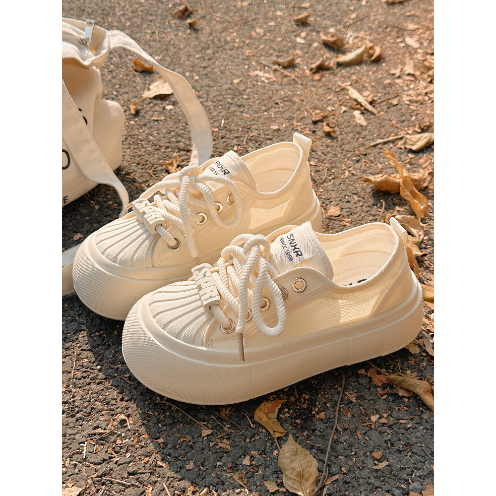 Sapatos de lona de sola grossa feminino estilo fino verão sapatos femininos sapatos brancos 2026 novo estilo sapatos res