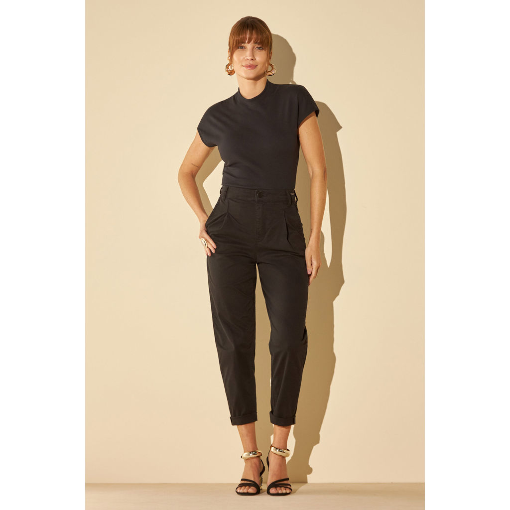 Calça Mom Feminina Sarja Com Pregas Marialícia Preto