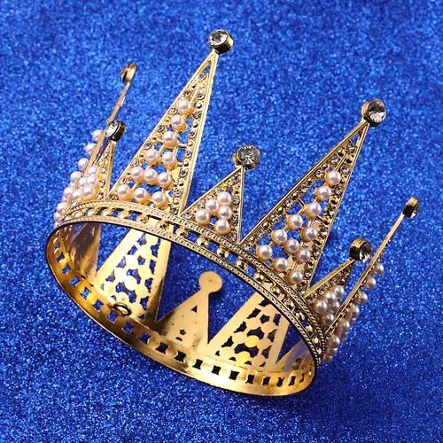 Coroa de Princesa Dourada Elegante e Sofisticada