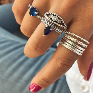 Anel de venda quente Retro conjunto anel sanduíche pêssego coração azul zircão conjunto de 8 peças conjunto de anel