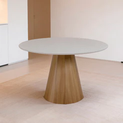 Mesa de Jantar 6 Lugares Redonda 135cm Base Cone Tampo MDF Com Vidro Erimon N01 Ypê Off White - Lyam Decor