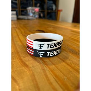 Kit 2 Pulseiras Texas Farm diversas cores em Oferta na Shopee