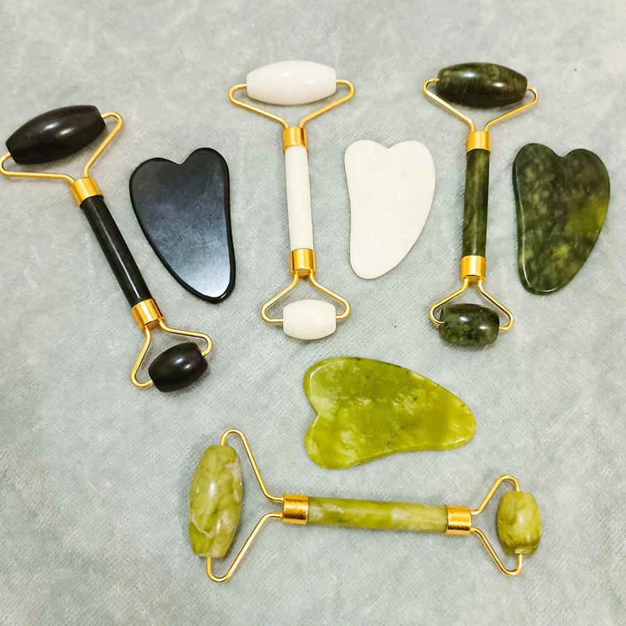 Rolinho Facial Pedra De Quartzo Jade com Tábua de raspar Anti-rugas Skin Care — imagem 1