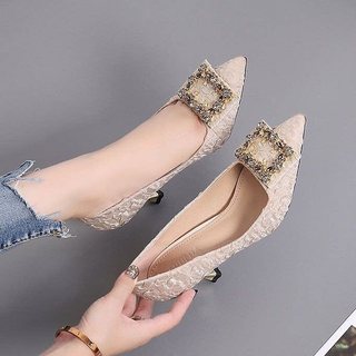 Design sentimento estilo de venda quente temperamento sapatos de salto Stiletto feminino 2023 outono novo estilo francês