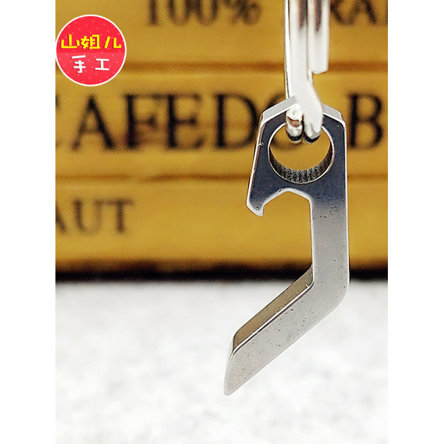 Mini abridor de garrafa de aço inoxidável, liga de titânio, driver de cerveja, chaveiro criativo, ferramenta EDC
