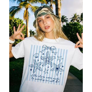 Camiseta Feminina Estampa Marinha com Borboleta e Estrelas do Mar Confortável Linda Estilosa Moda Feminina Verão