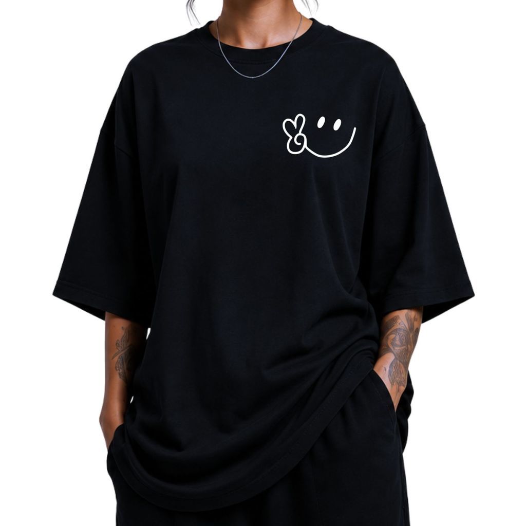 Camiseta Feminina Oversized Smile paz e amor Streetwear Casual Divertida  100% Algodão e Confortável