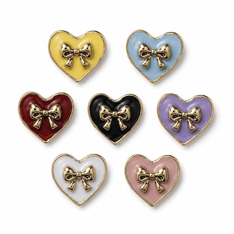 1*1cm 200pcs Aplique Decorativo Metalizado Coração e Flor para Laços e Artesanato – Modelos Variados