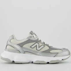 Tênis New Balance 603 Feminino Cinza e Prata