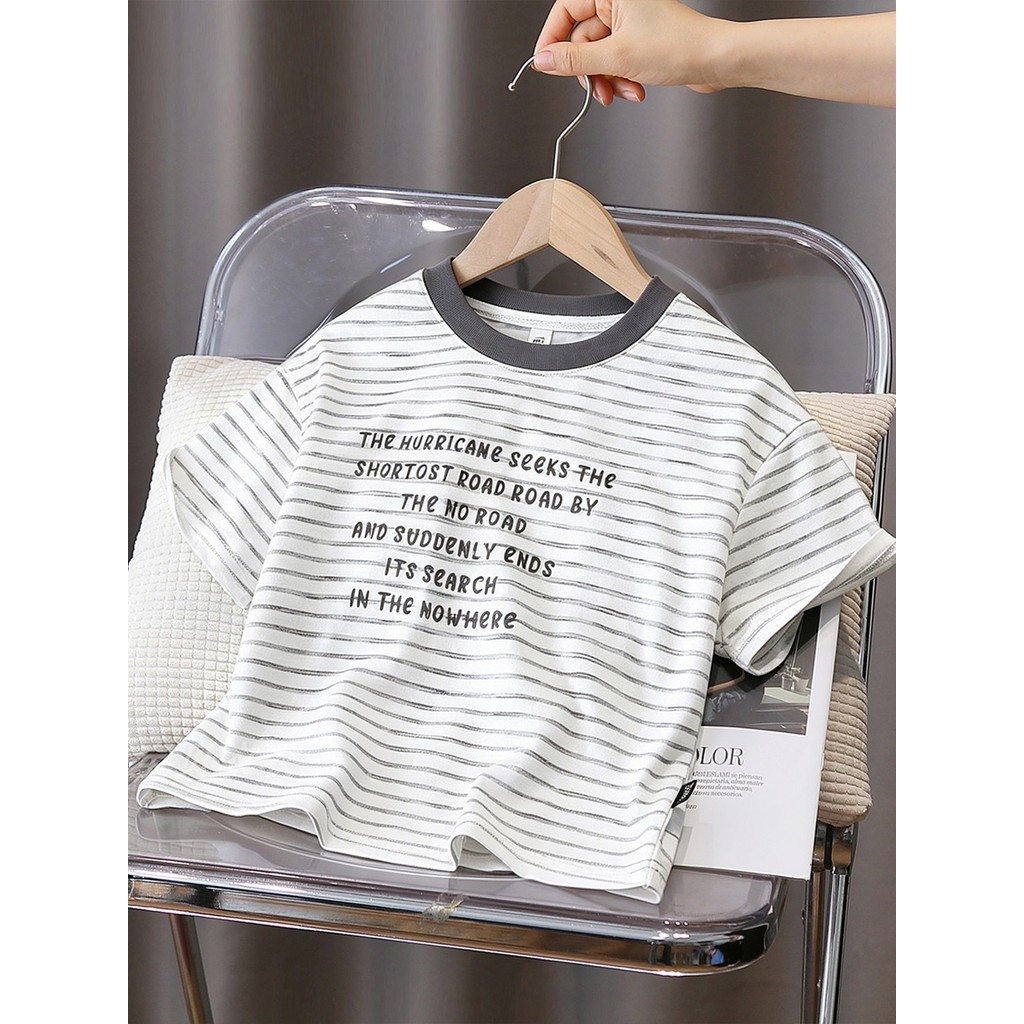 Crianças verão camiseta de manga curta 2026 novo estilo bebê verão versão coreana meninos moda carta meia manga topo ins