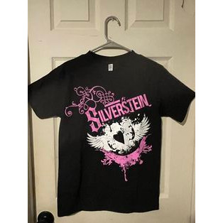 Camiseta Feminina Estampa Rockabilly com Asas e Letras Coloridas Confortável Linda Estilosa Moda Feminina Casual