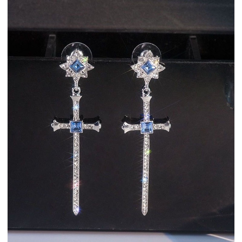 Brincos longos exclusivos, brincos de cruz legal, moda simples, brincos de diamante azul, Design de nicho, palácio retrô