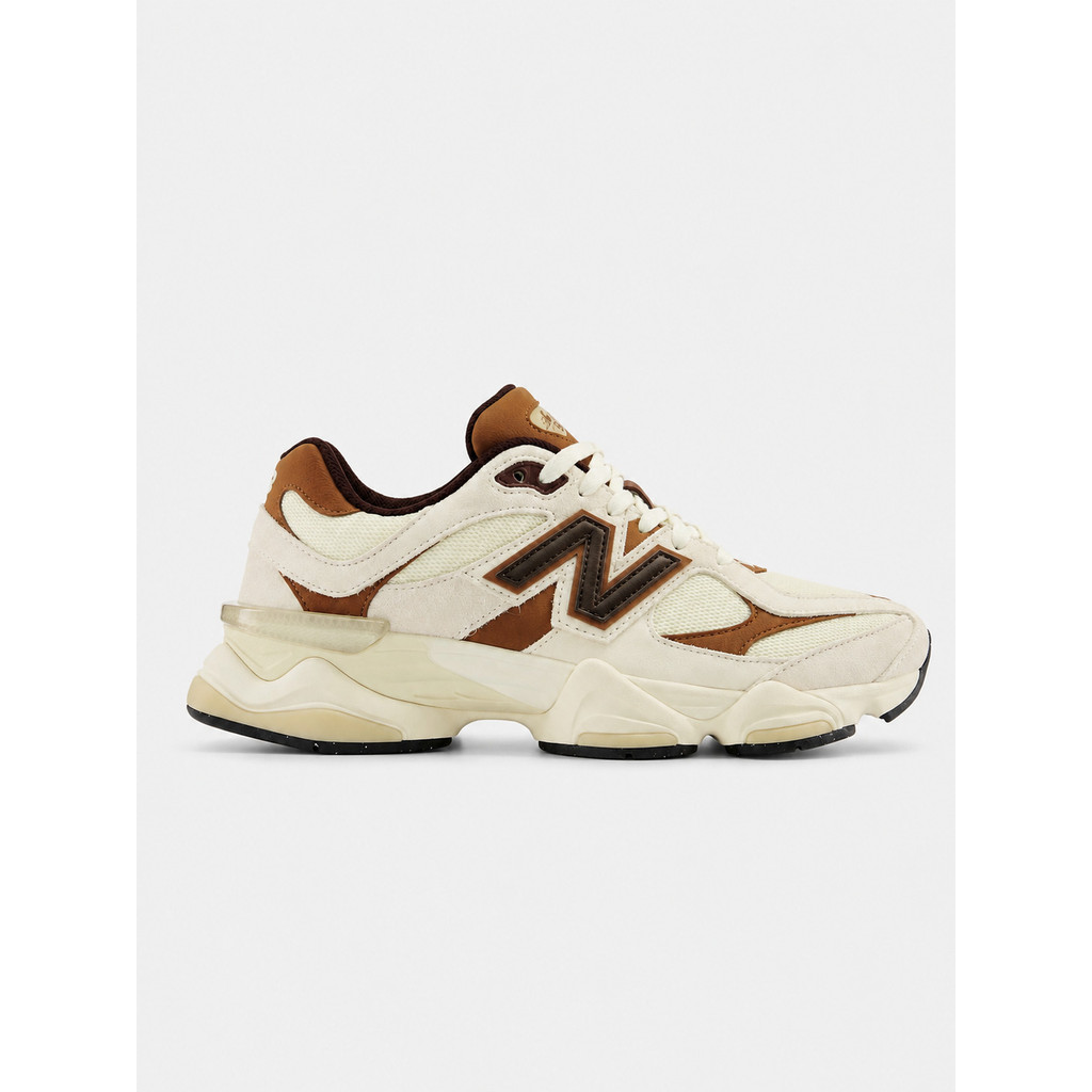 Tênis New Balance 9060 Marrom / Off White