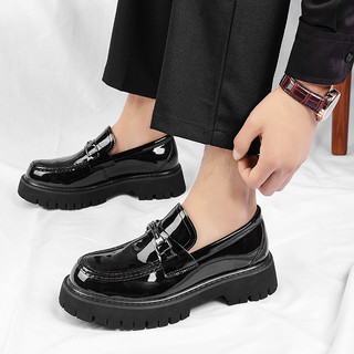 Sapatos de couro masculinos estilo britânico, mocassins de couro envernizado brilhantes, sapatos casuais de sola grossa,