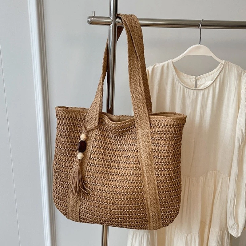 Bolsa de Palha: Estilo e Praticidade! 🏖️