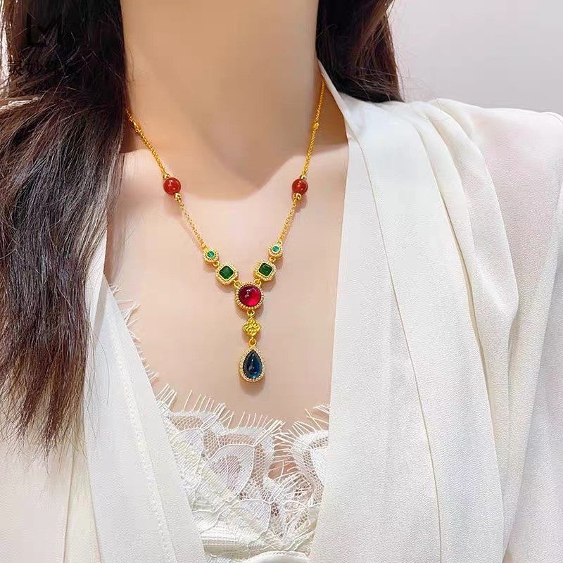 Areia ouro dopamina azul gota de água pingente colar colorido clavícula corrente luz luxo elegante colar loja de ouro me