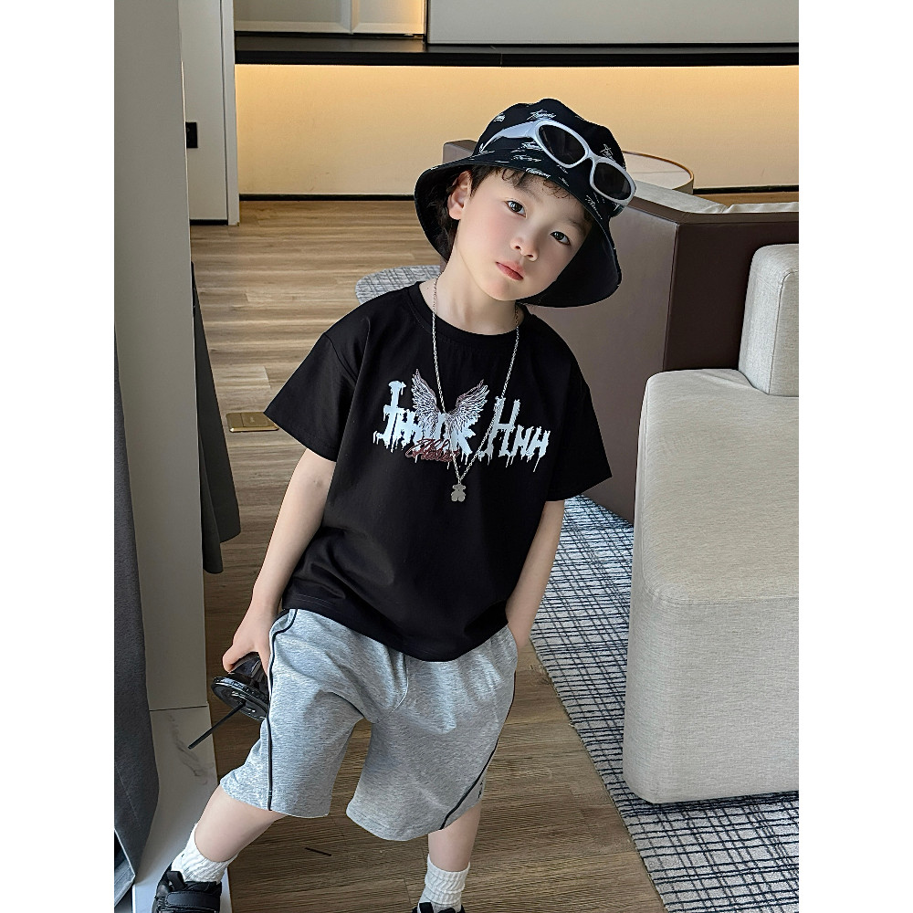 Meninos influenciador frito rua camiseta meninos 2026 verão versão coreana asas na moda legal Casual curto t crianças to