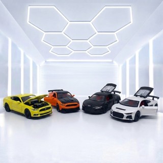 Miniatura Ford Mustang e Audi R8 Metal Abre Portas Capô E Porta-malas