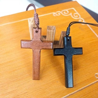Corda de cera forte tecida à mão, colar com pingente de cruz de madeira, pingente longo, joia segura, presente