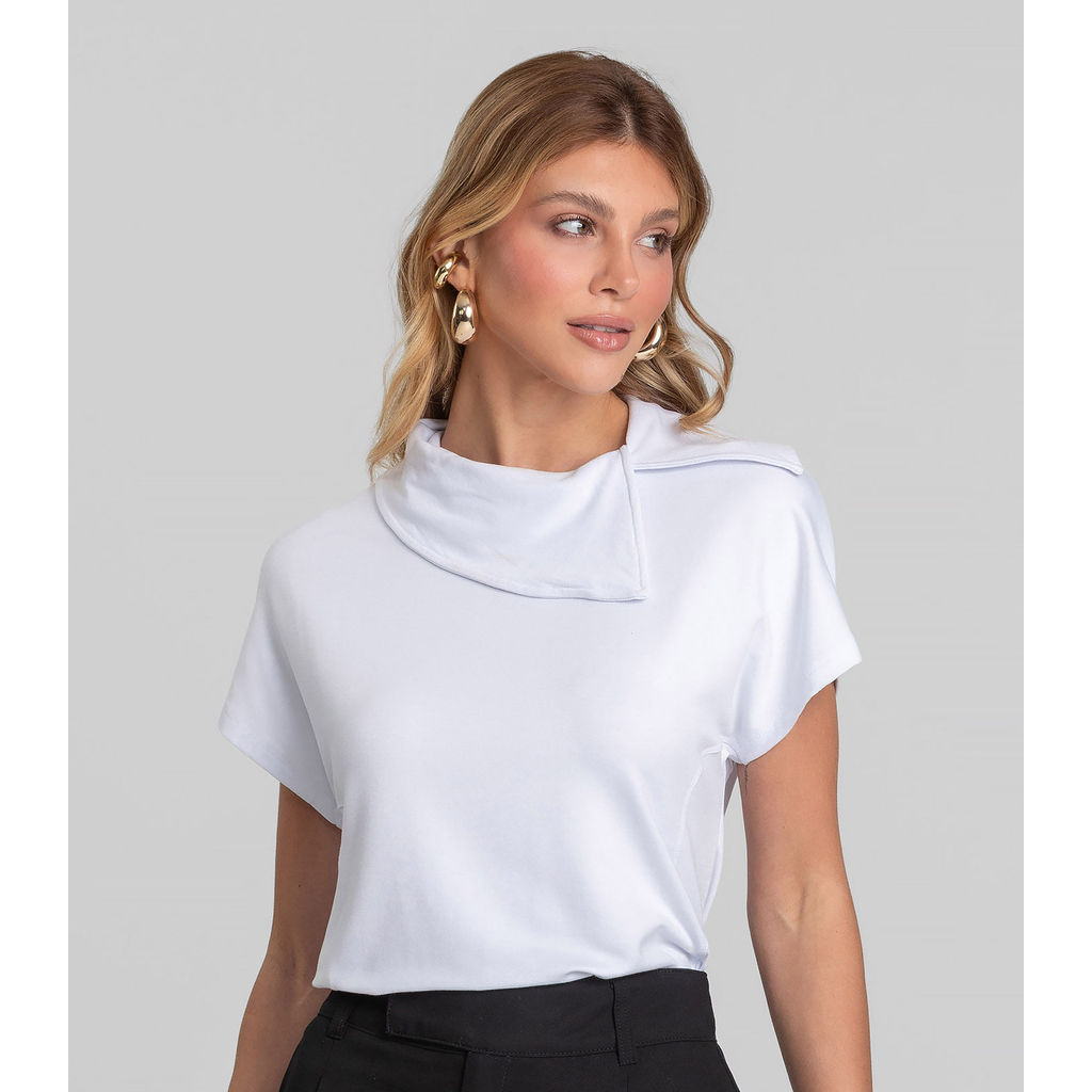 Blusa Feminina Com Gola Diferenciada Dianna Branco