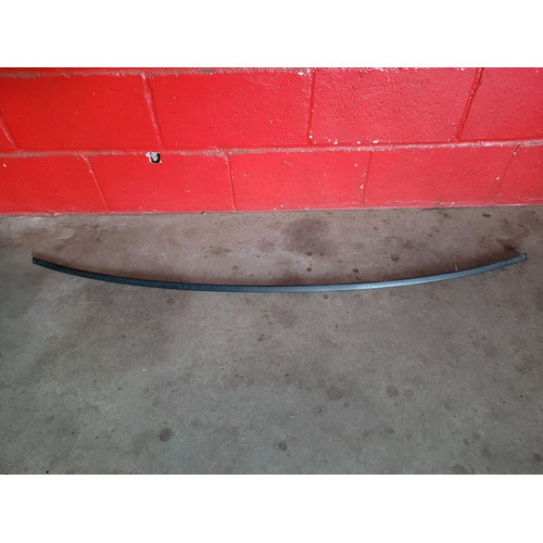 Friso Inferior Parabrisa Pajero Tr4 2010 2011 Original ® Preto