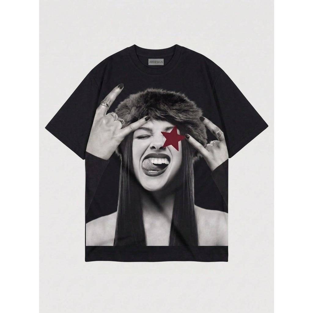 Camiseta Oversized Olívia Rodrigo Star Red | Estilizada e confortavel - noturnos e diurnos - Feminina e Masculina