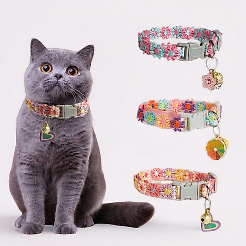 Coleiras para animais de estimação, coleiras para gatos, coleiras com renda e bordados, coleiras para cães com guizo.