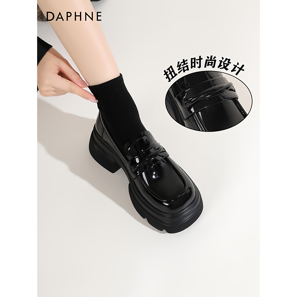 Daphne mocassins de sola grossa 2026 novo estilo verão preto pequenos sapatos de couro estilo britânico sapatos feminino